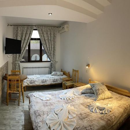 Guesthouse Hitar Petar Gabrovo Exterior photo