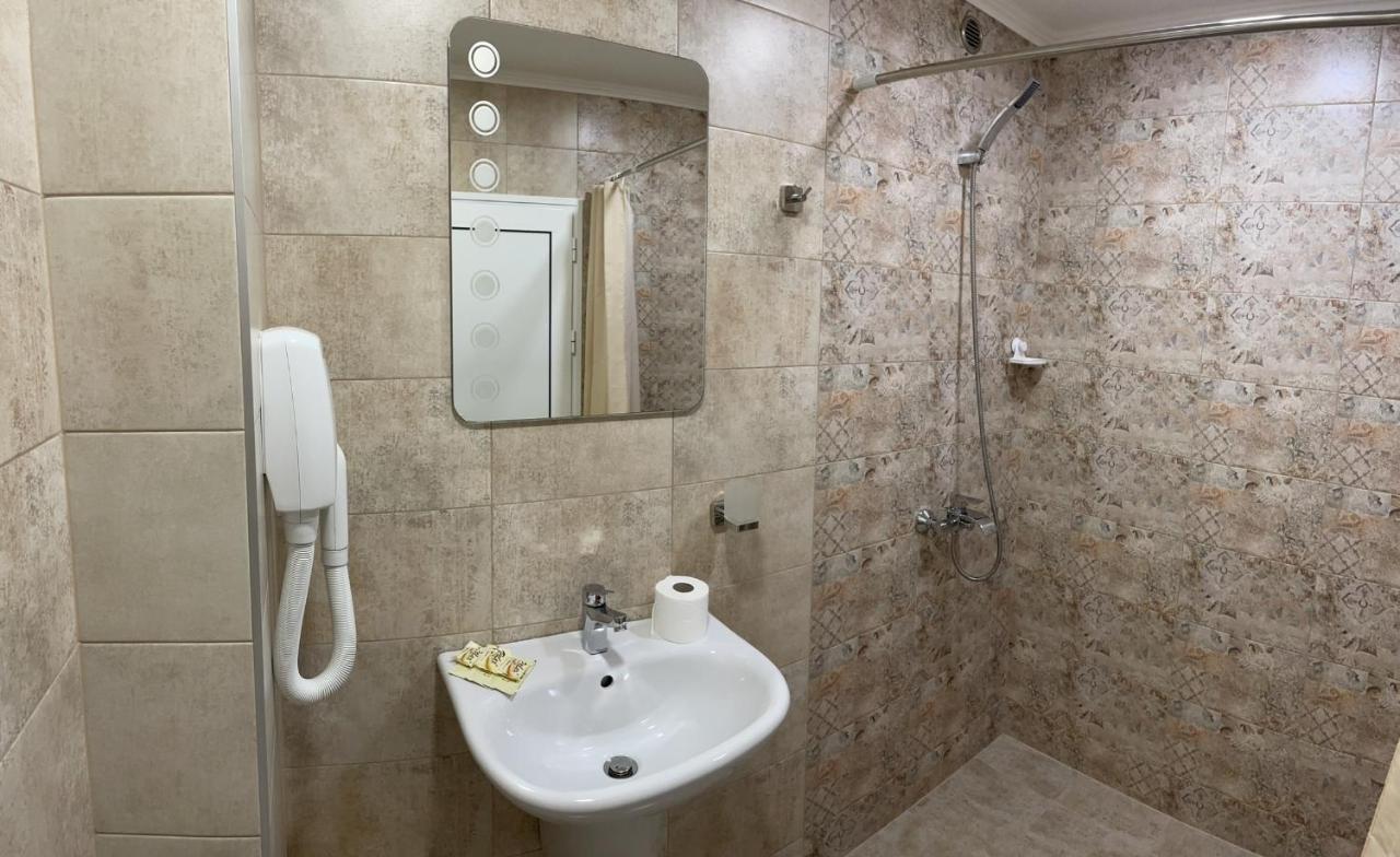 Guesthouse Hitar Petar Gabrovo Exterior photo